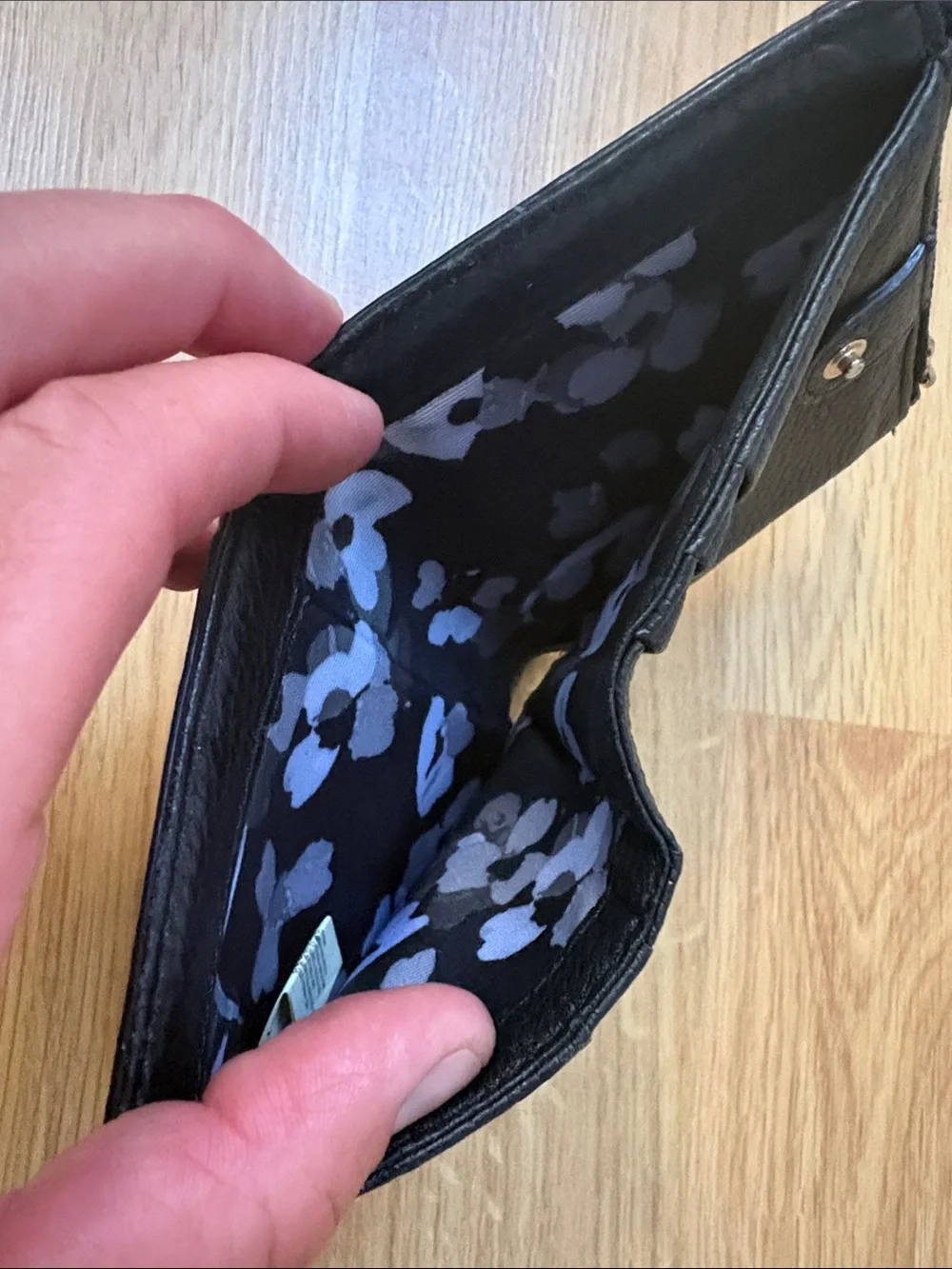 Kate spade small zip wallet black leather coin